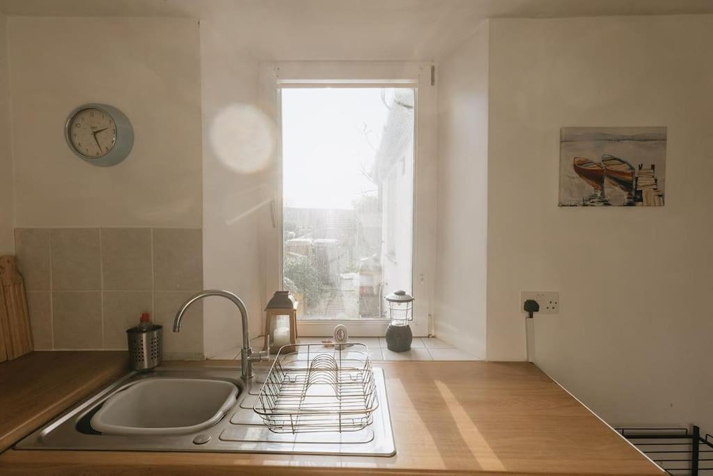 Summer View - Escape To Our Cosy With Log Burner *