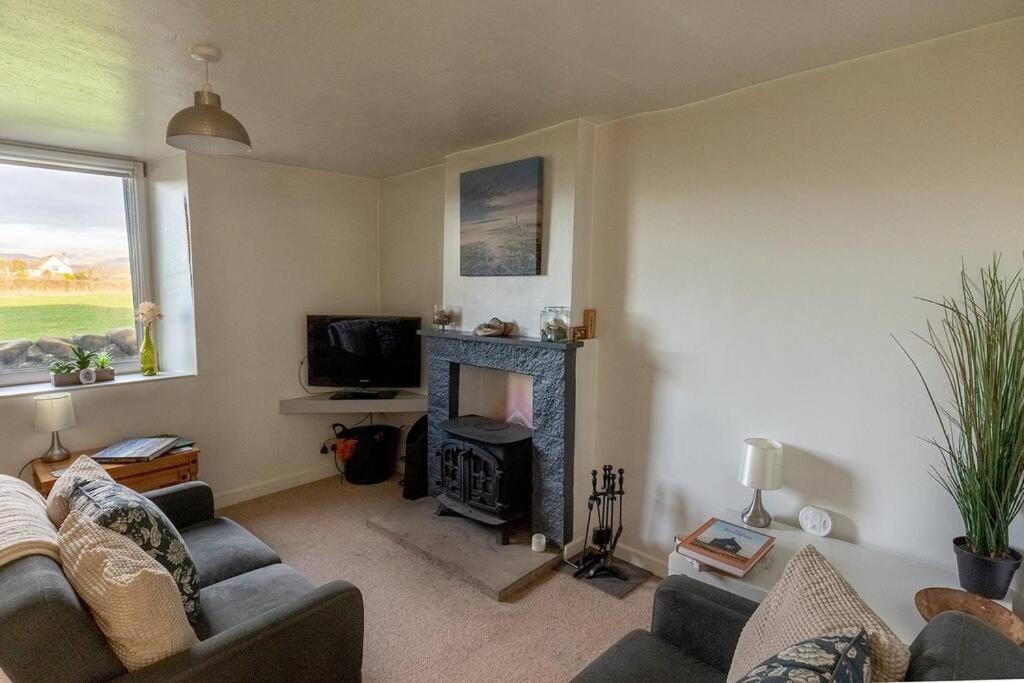 Summer View - Escape To Our Cosy With Log Burner